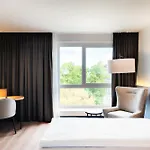 Otel Welcome Center 4*