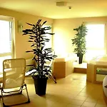 Welcome Center Otel 4*