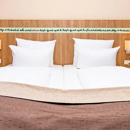 Welcome Center Hotel