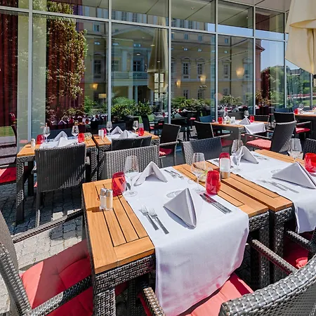 Szálloda Welcome Center 4*