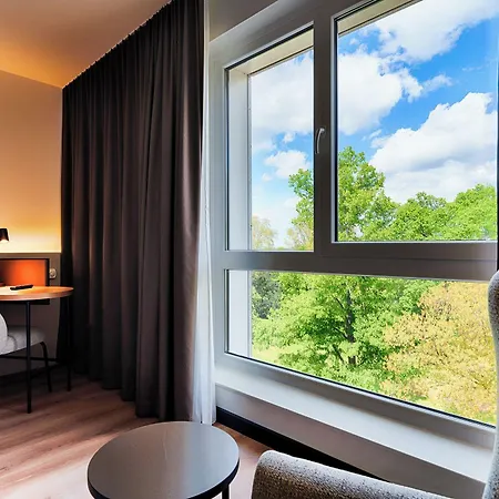 Welcome Center Hotel 4*