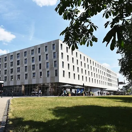 Hotel Welcome Center 4*