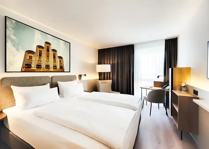 Отель Welcome Center 4*