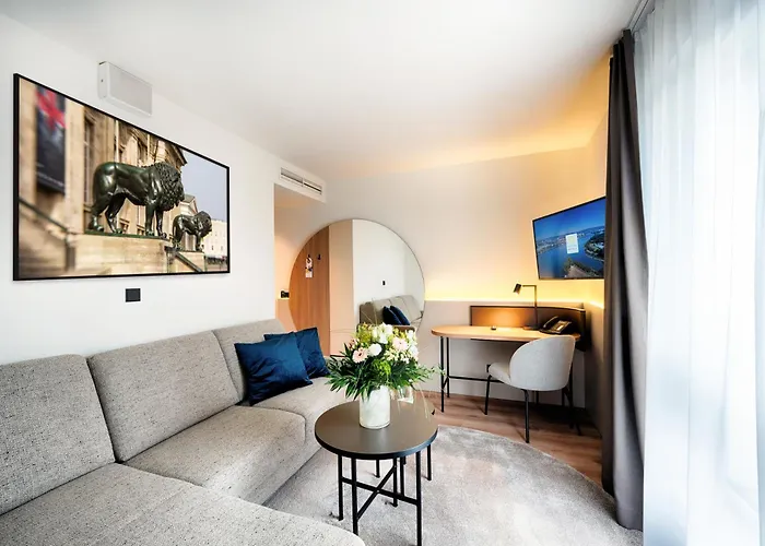 Отель Welcome Center