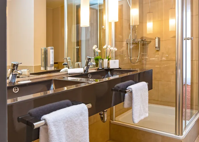 Welcome Center Hotel